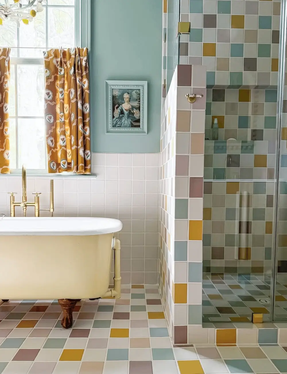 MULTICOLOUR CHECKERBOARD TILES IN BATHROOM