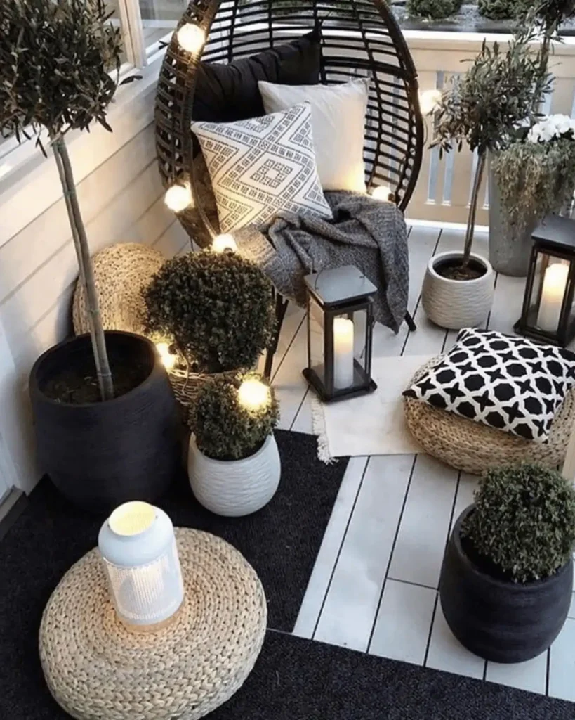 black and white Small Patio Garden Idea