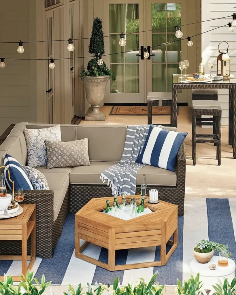 coastal blue striped patio idea