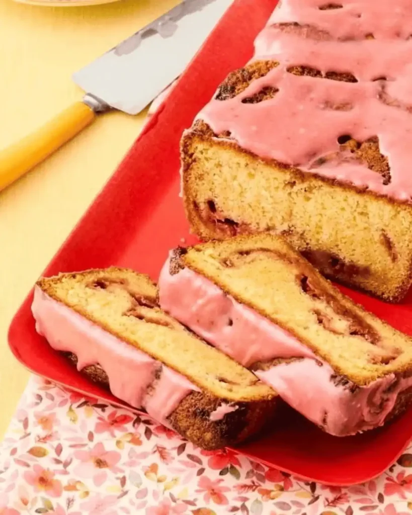 strawberry swirl pound cake