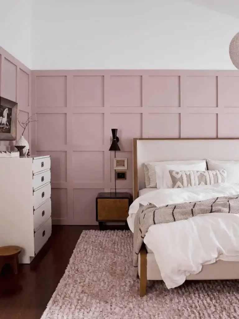 pink-wall-panelling-bedroom
