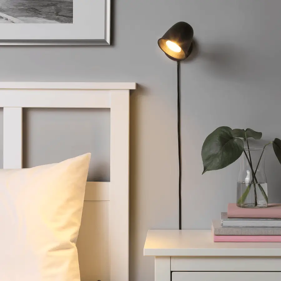 skurup-wall-lamp-black