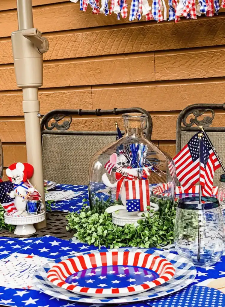 4th-of-July-Tablescape-Ideas