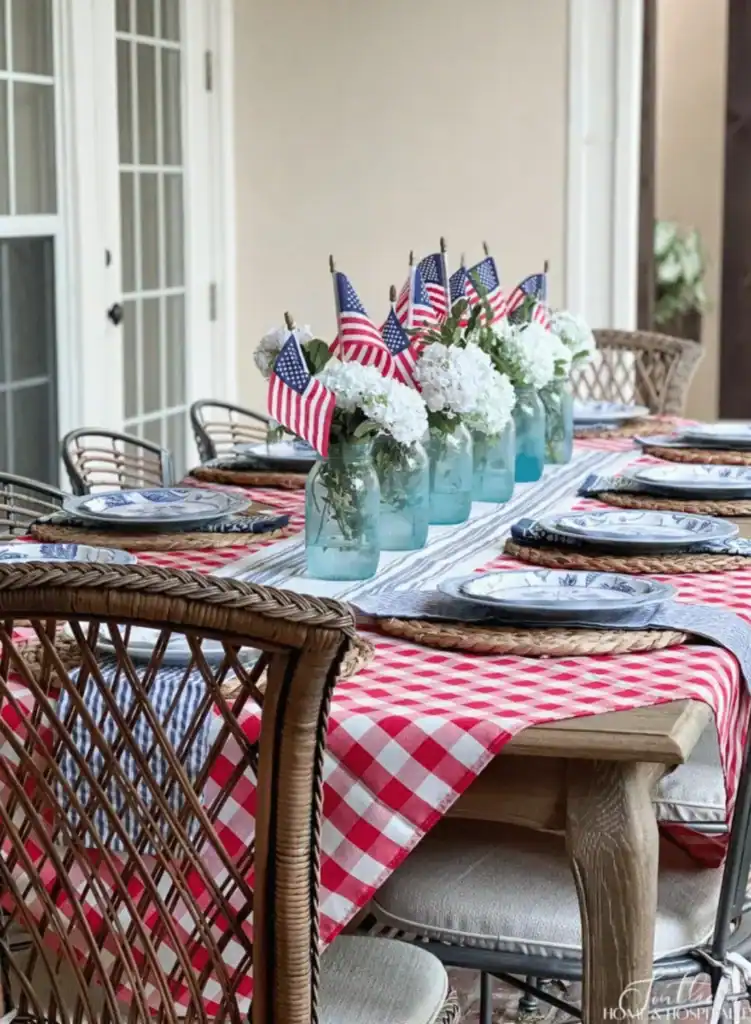 4th-of-July-Tablescape-Ideas