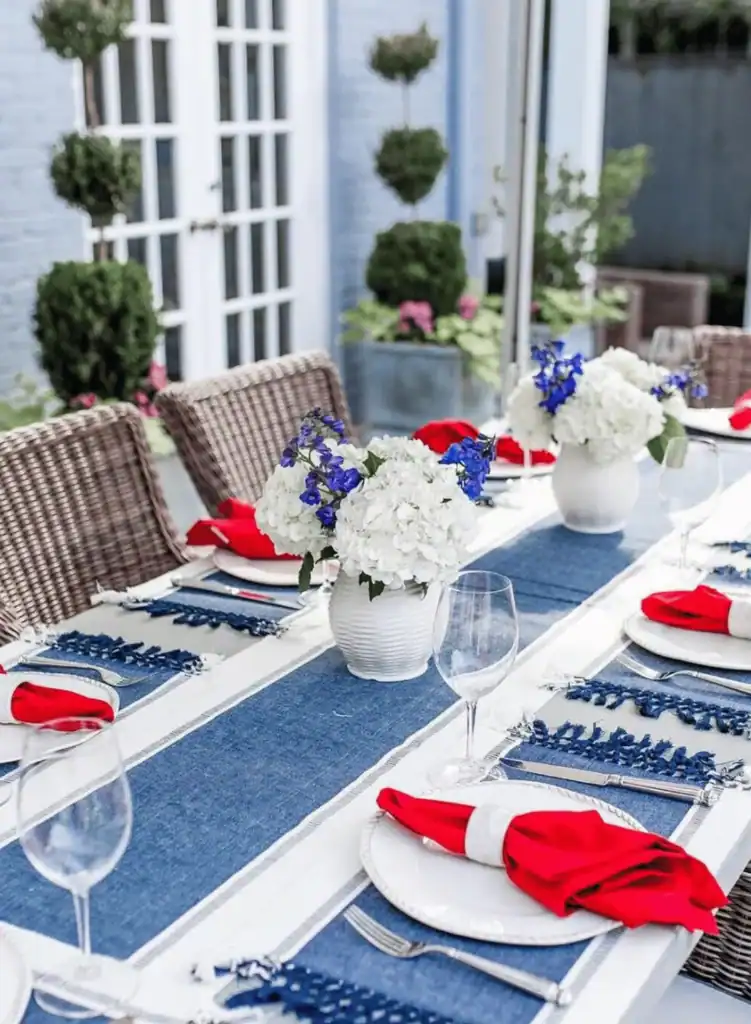4th-of-July-Tablescape-Ideas