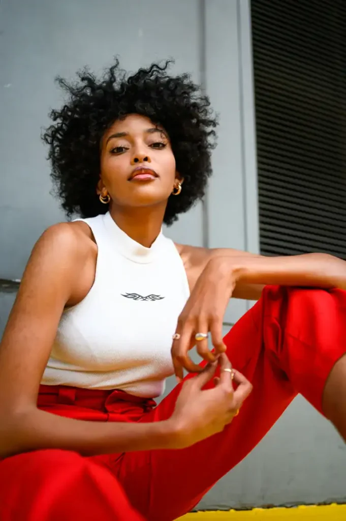 beautiful-strong-women.-signs-of-blocked-feminine-energy
