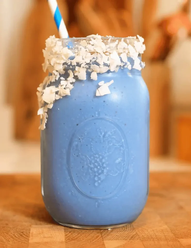 Blue Spirulina Smoothie