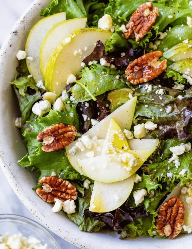 Autumn Salad with Pears and Gorgonzola