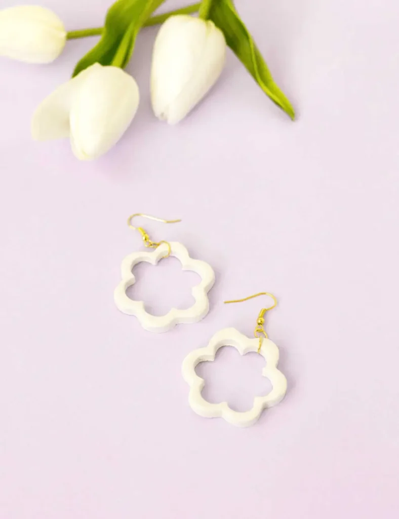 DIY flower earrings. Air dry clay jewelry ideas