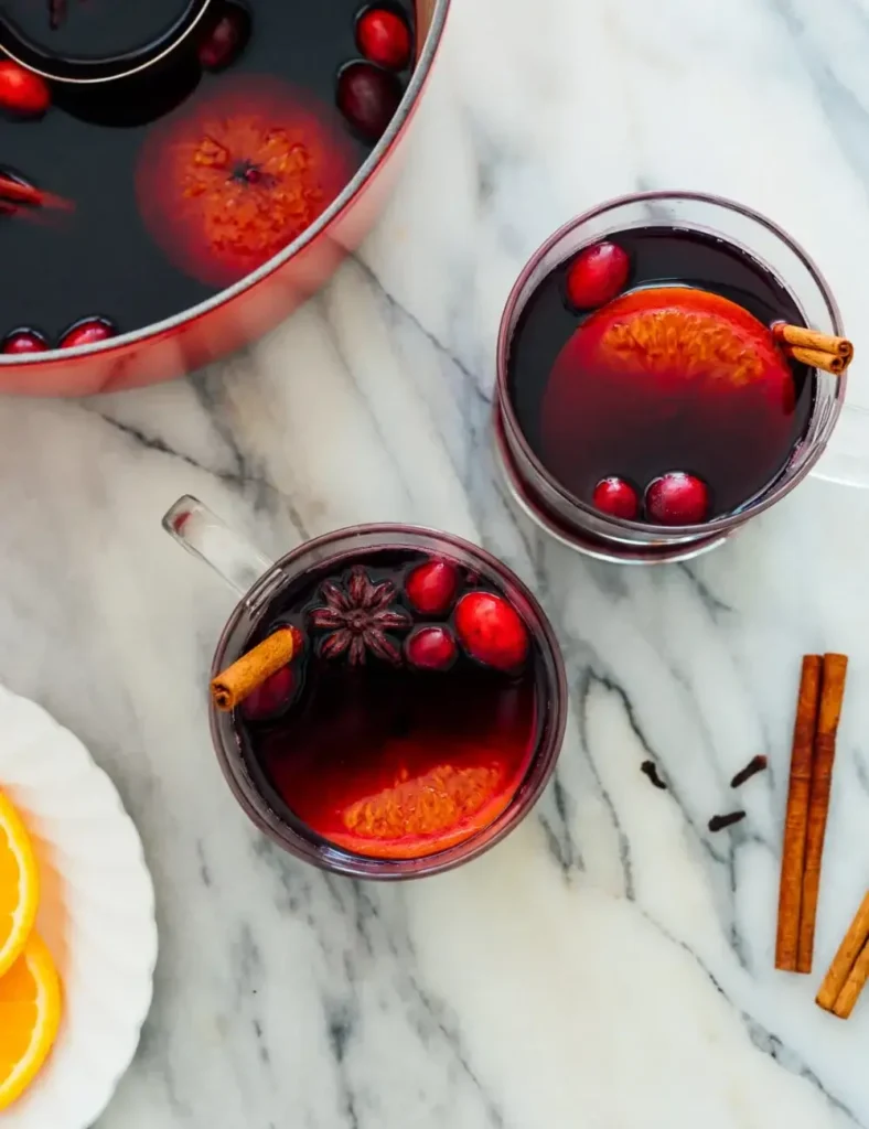 Classic Mulled Wine. Christmas cocktail recipes