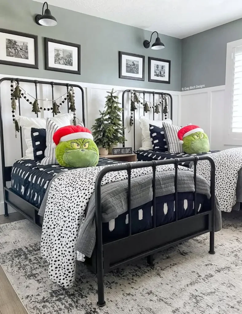 Grinch-inspired-Christmas-Kids-Bedroom-Idea