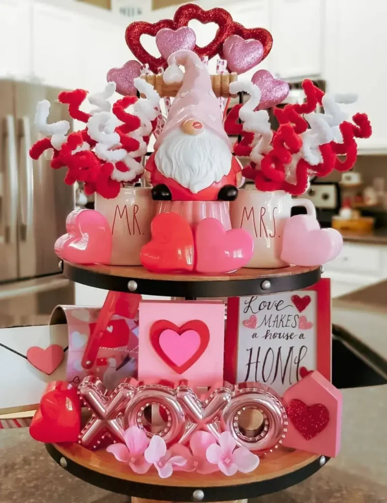 Gnome & Hearts Pop Tray