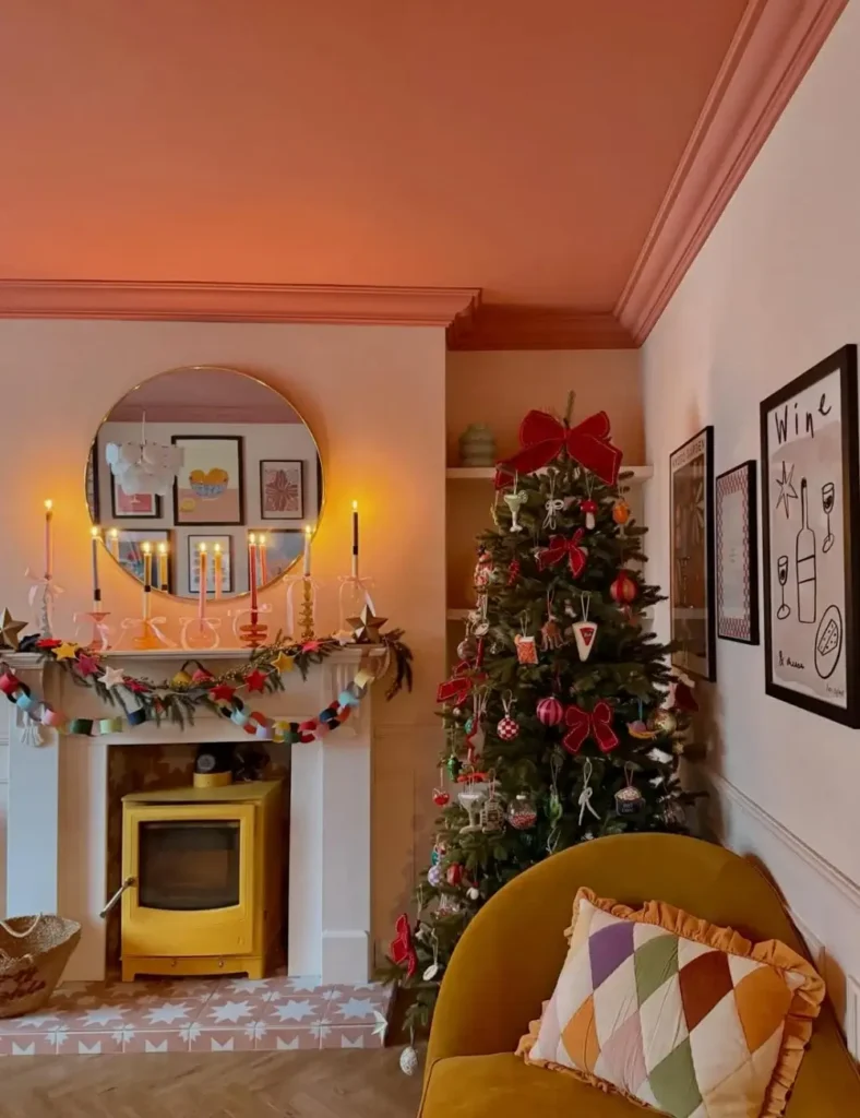 eclectic christmas living room idea