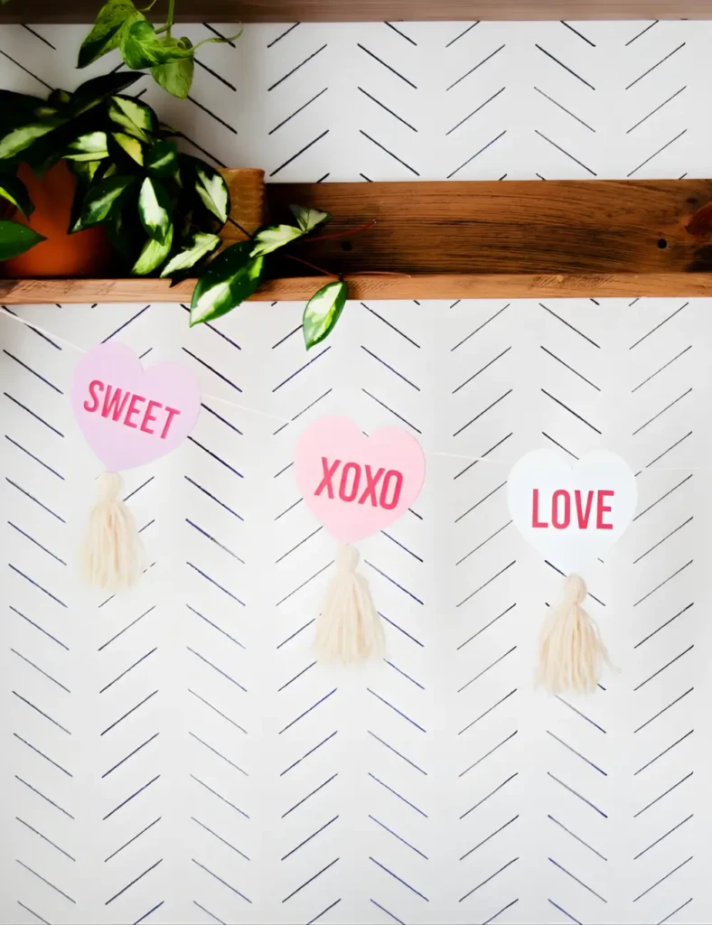 Conversation Hearts Valentine's Day Garland