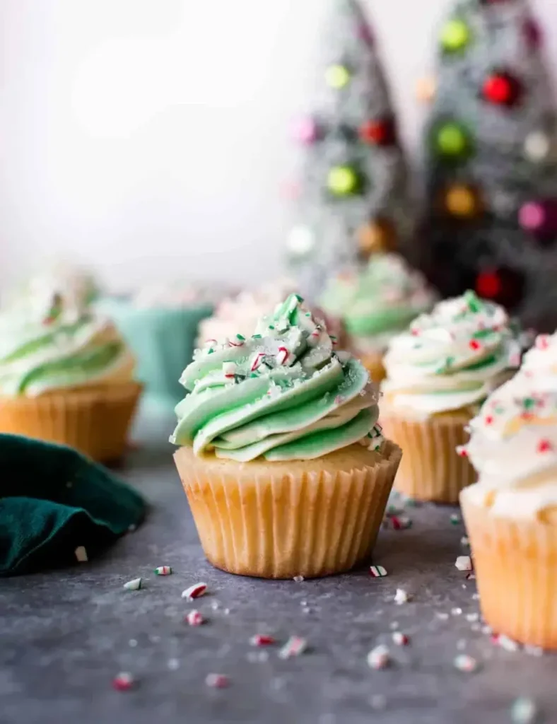 White Chocolate Peppermint Cupcakes. Christmas Peppermint Desserts