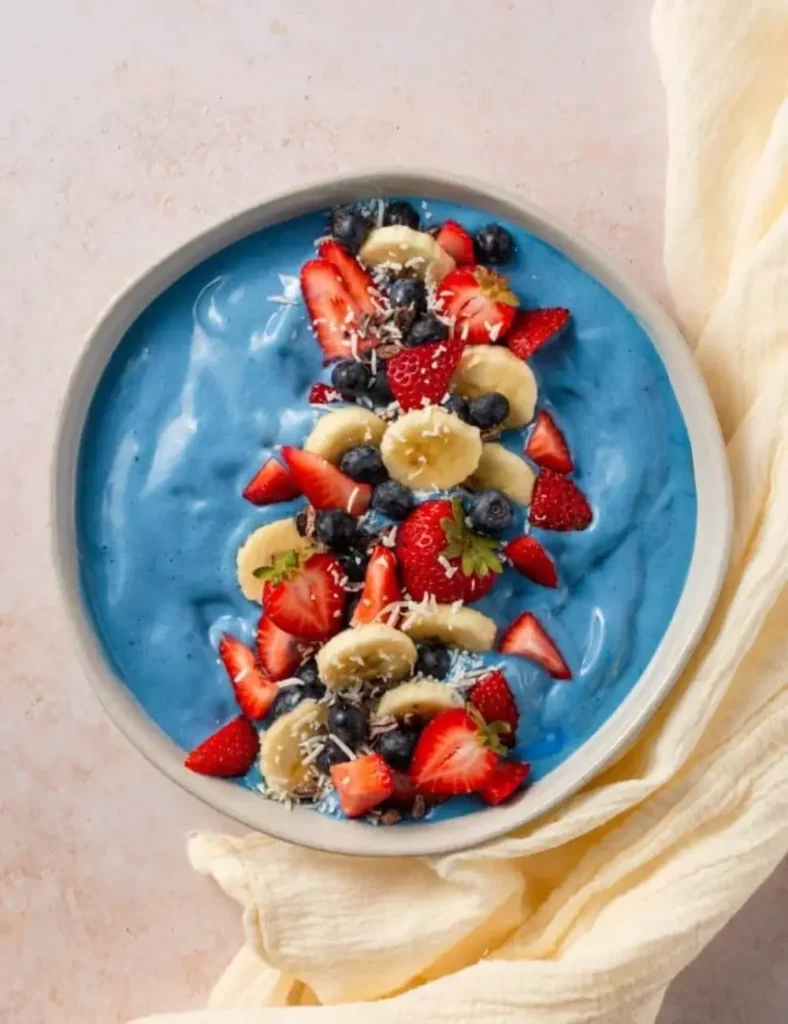 Blue Spirulina Smoothie Bowl