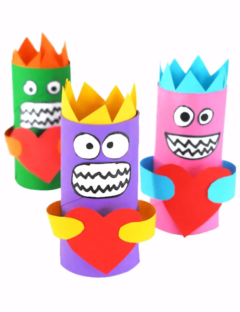 Cardboard-Roll-Love-Monster-Craft.-Valentines-Day-Toilet-Paper-Roll-Crafts-768x998