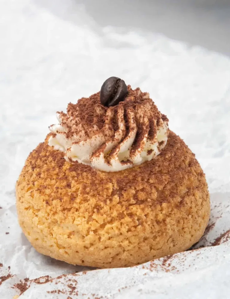 Tiramisu-Choux-au-craquelin.-coffee-dessert-recipes