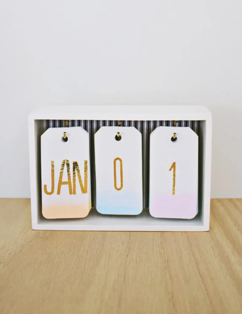 DIY Desk Calendar
