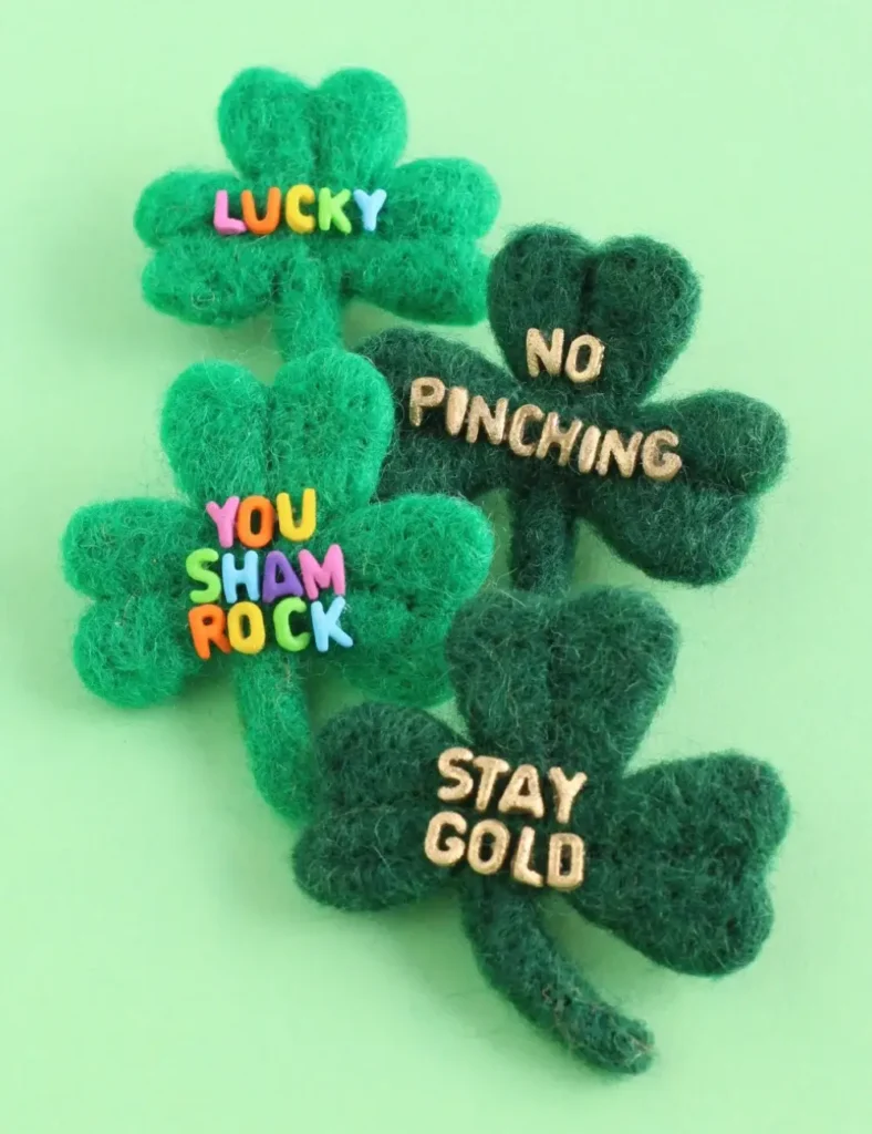 DIY Shamrock Pins. St. Patrick's Day Crafts