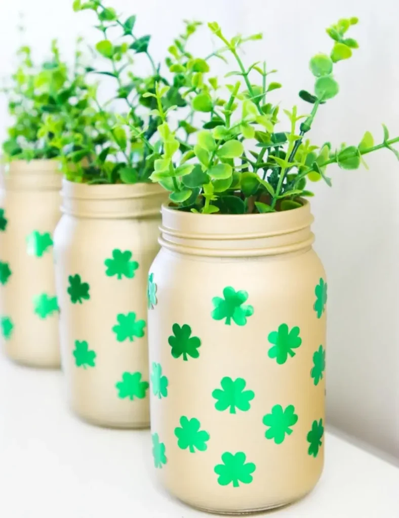 St Patrick's Day Mason Jar Crafts (2)