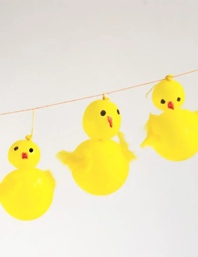Birdie Balloon Garland