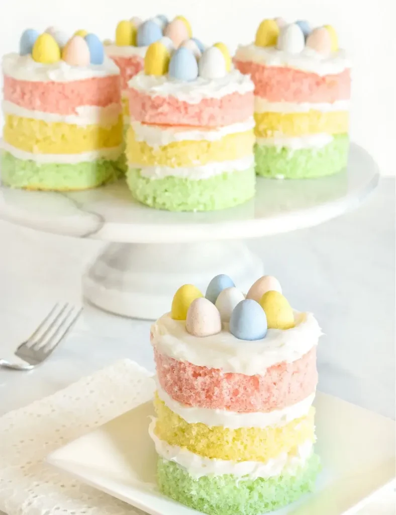 Mini Easter Cakes