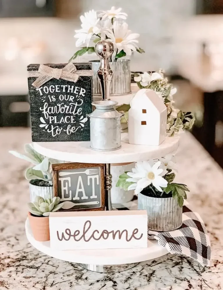 Neutral-Farmhouse-Kitchen-Tiered-Tray