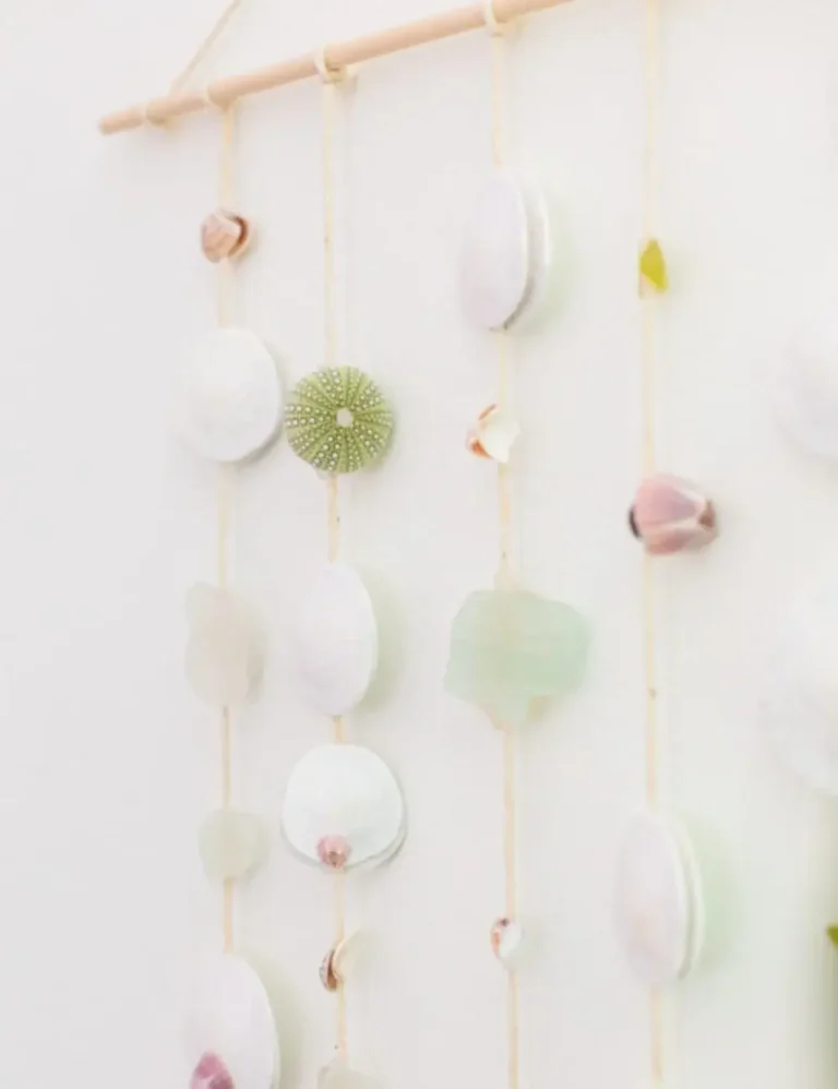 Wall-Hanging-Seashell-Craft