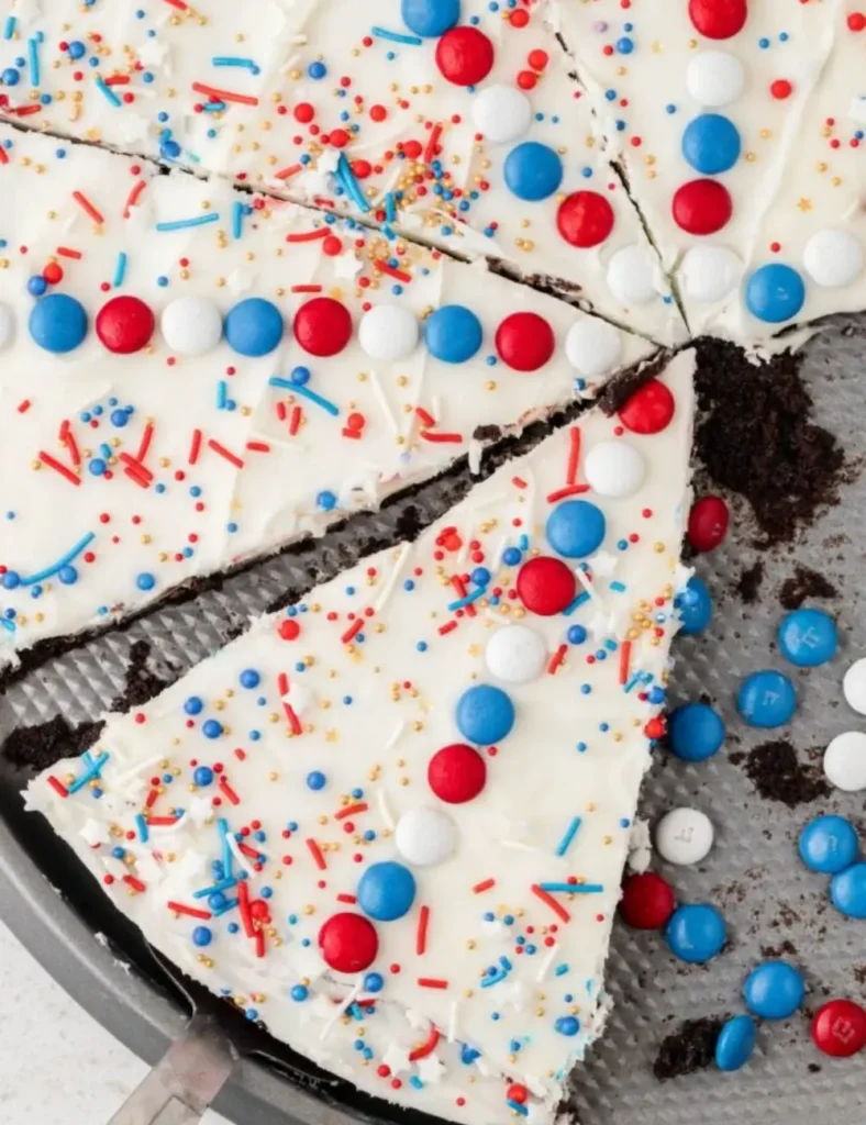 4th of July Brownie Pizza (Red, White, and Blue Dessert Pizza)