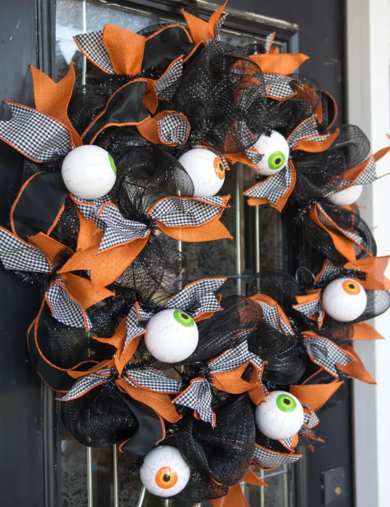 DIY Halloween Wreaths (3)