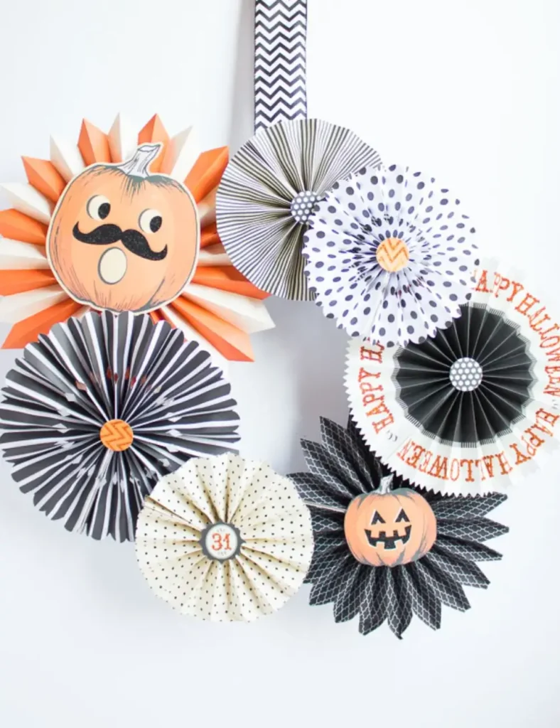 Retro-Paper-Fan-Wreath