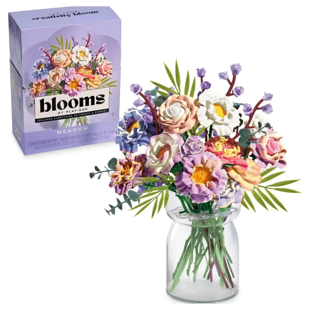 Meadow Flower Bouquet Kit by Hasbro